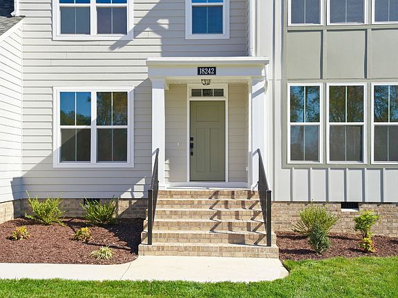 Parkview Modern Farmhouse B