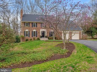 10415 Mount Sunapee Rd, Vienna, VA 22182