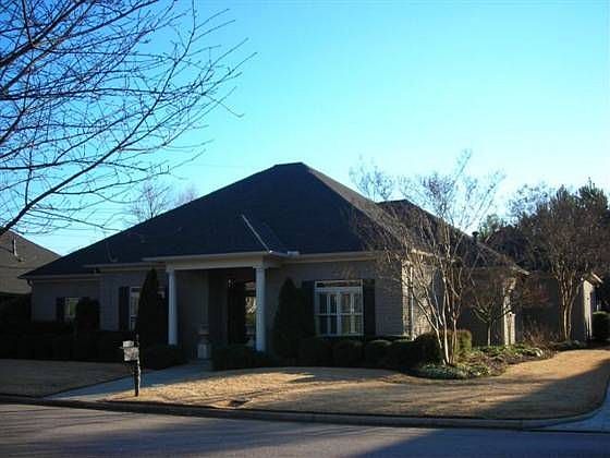 1st image of 1761 Williamsburg Ln