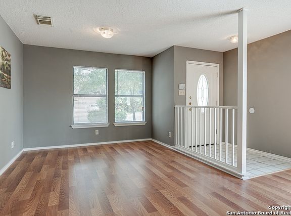 4th image of 8134 Cheryl Meadow Dr