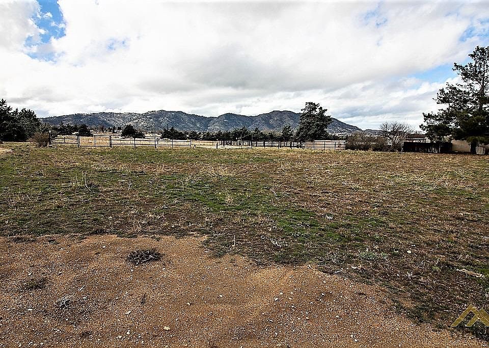 2nd image of 21041 Sierra Vista Dr