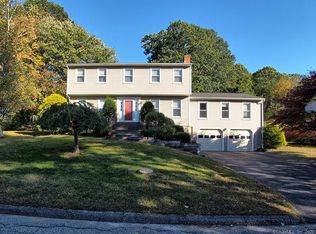 148 Lazy Brook Rd, Monroe, CT 06468