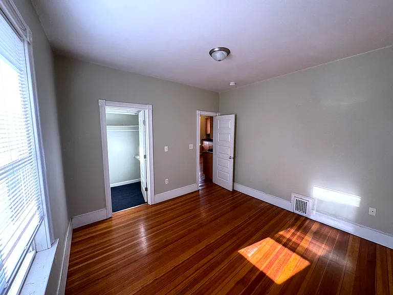 258 Broadway #3 — Photo 4