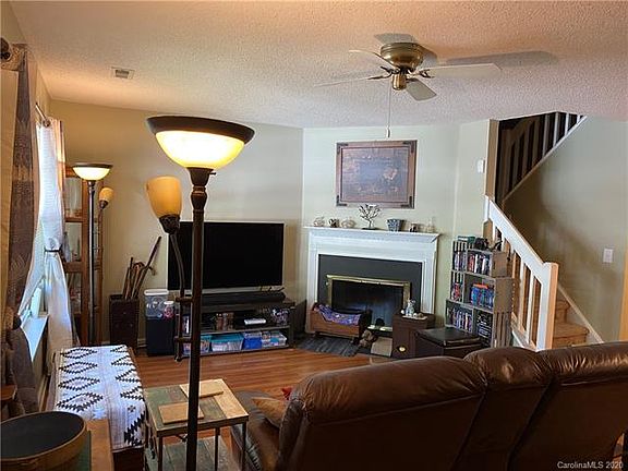 3rd image of 5846 Prescott Ct