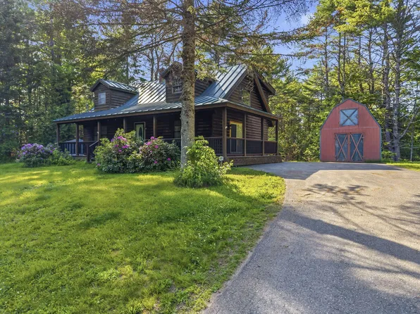 31 Evergreen Drive, China, ME 04358