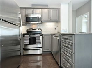 3865 Lake Shore Blvd W UNIT 1107, Toronto, ON M8W0A2