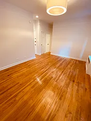 Rented by Metropolis Real Estate of Manhattan