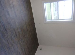 1105 42nd Ave, Rockford, IL 61109