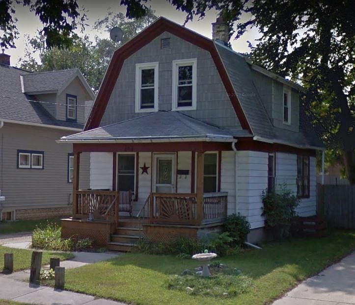 1st image of 464 W Kilbourn Ave
