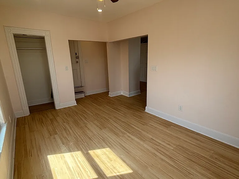 301 Amsterdam Ave #2 — Photo 5