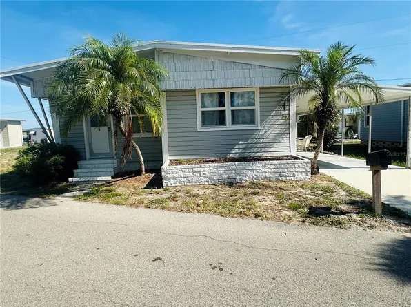 147 Maui Dr, Palmetto, FL 34221