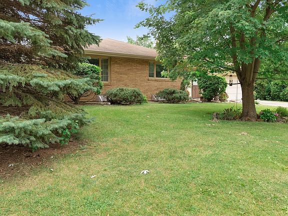 3rd image of 615 Westshire Dr