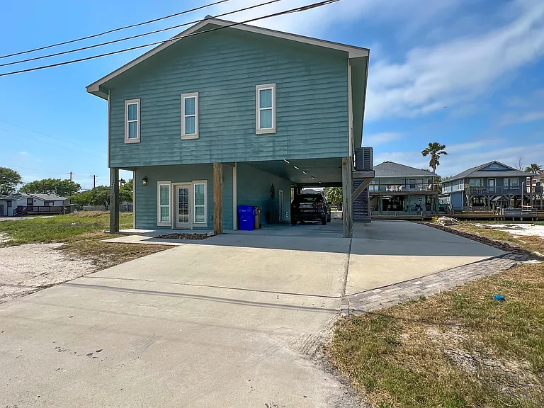 4037 Summit Dr — Photo 4