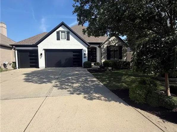 10308 W 142nd St, Overland Park, KS 66221