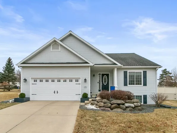 1454 Bellflower Ln, Madison, WI 53719