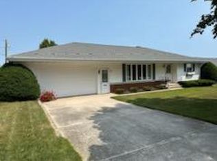 840 Viebahn St, Manitowoc, WI 54220