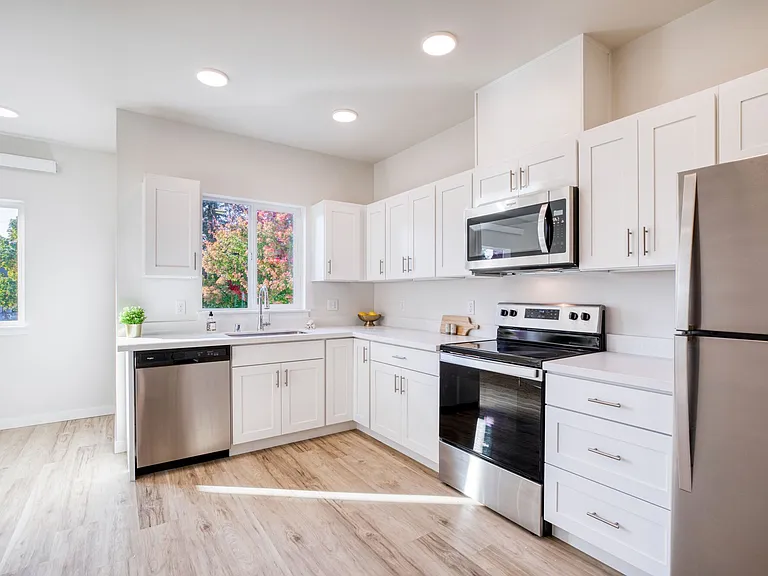 715 S I St — Photo 9