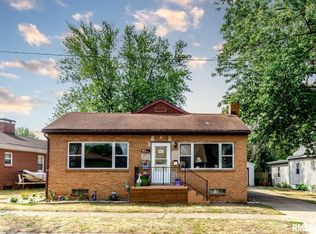 812 Charles St, Pekin, IL