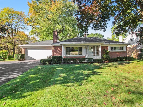 16795 Inkster Rd, Livonia, MI 48154
