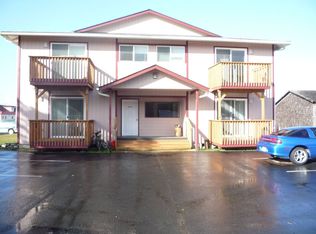 811 Anchor Ave NW APT 4, Ocean Shores, WA 98569