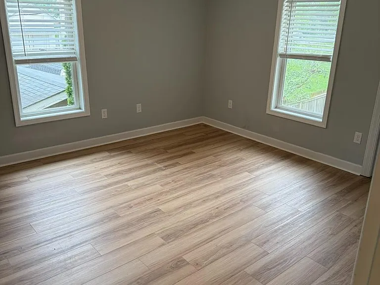 13813 Village Mill Dr — Photo 5