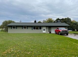 5520 Marlette Rd, Marlette, MI 48453