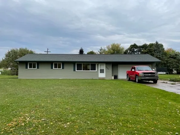 5520 Marlette Rd, Marlette, MI 48453