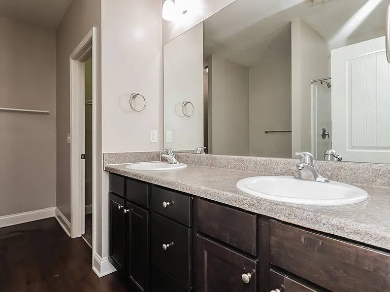 547 Joneus Dr — Photo 11