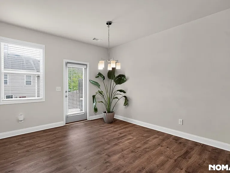 2560 Centennial Cv — Photo 19