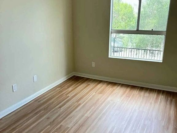4th image of 22859 Del Valle St #2567