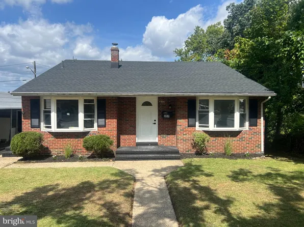 317 N Grand Ave, National Park, NJ 08063