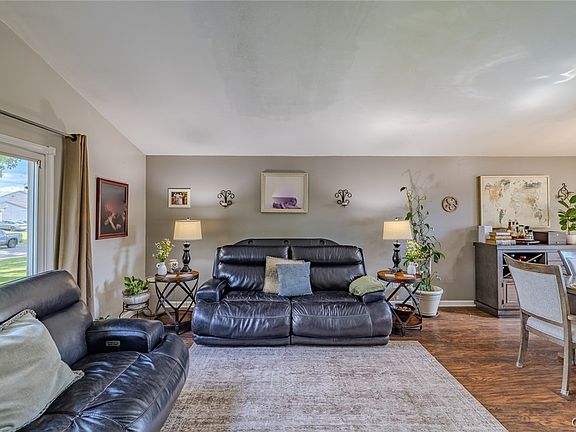 5th image of 5991 Jerusalem Dr