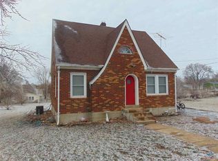304 S Chestnut Ave, Smithton, MO 65350