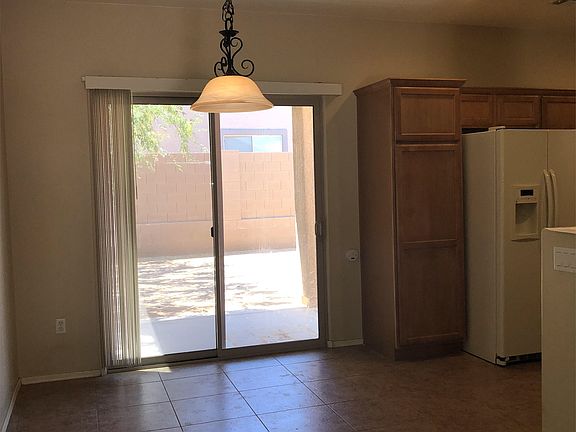 3rd image of 791 W Calle Valenciana