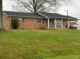 174 Edgegreen Ct, Taylorsville, NC 28681