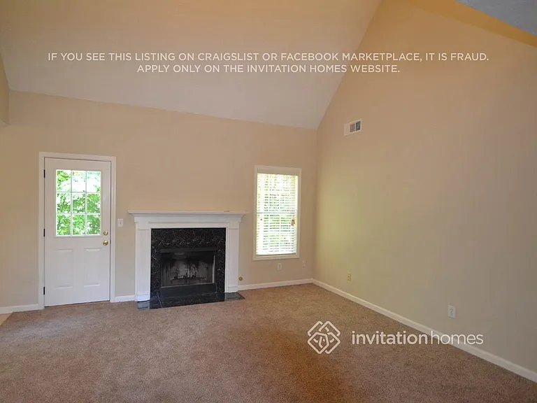 2546 Rainshower Dr — Photo 5