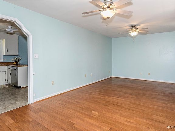 3rd image of 13805 Ramblewood Dr