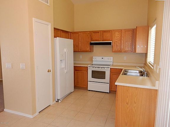 3rd image of 12591 W Mauna Loa Ln
