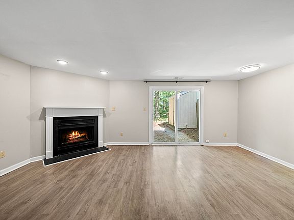 5th image of 606 Middleton Ave