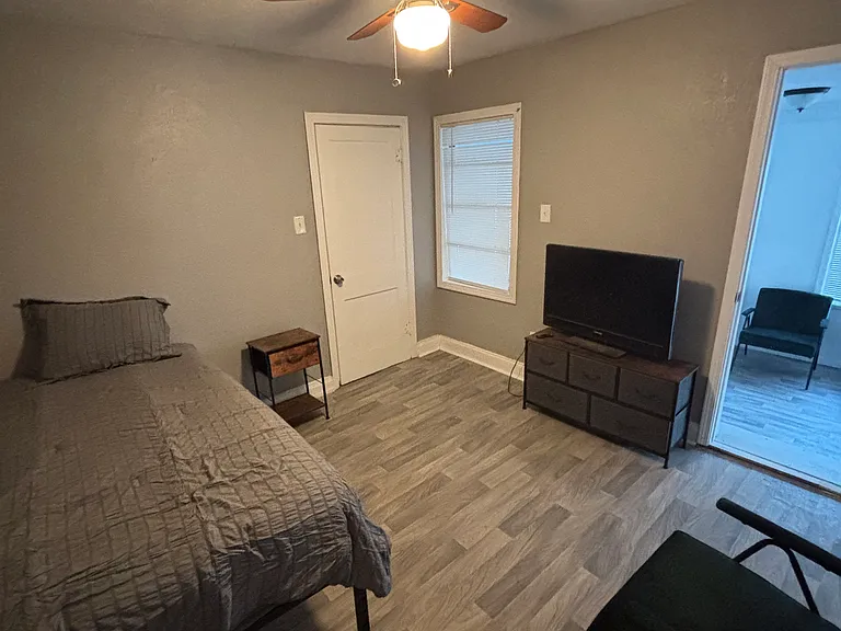 3122 Western Ave #1 — Photo 42