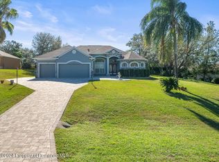 10307 Ridge Top Loop, Weeki Wachee, FL 34613