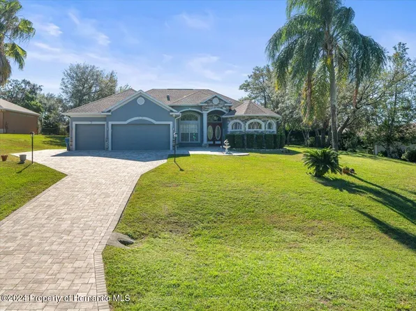 10307 Ridge Top Loop, Weeki Wachee, FL 34613