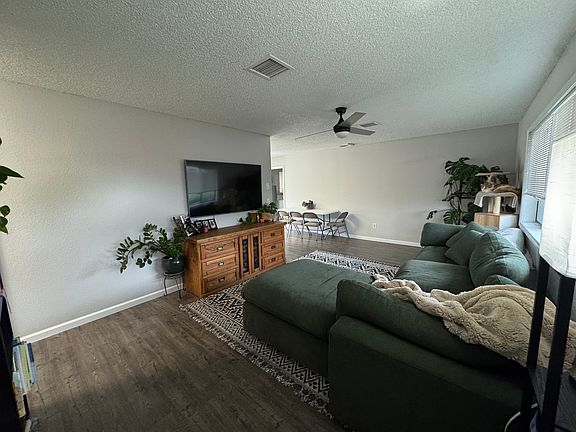 2nd image of 3516 N Zircon Dr