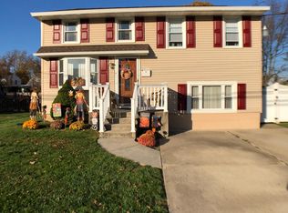 44 Magnolia Ln, Hamilton, NJ 08610