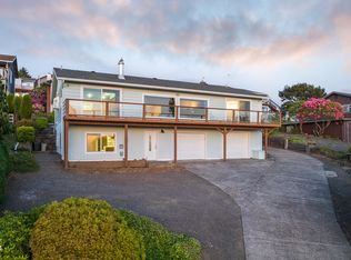 35595 Riverview Dr, Pacific City, OR 97135