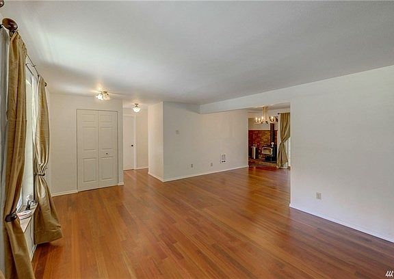 4th image of 22303 104th Ave SE