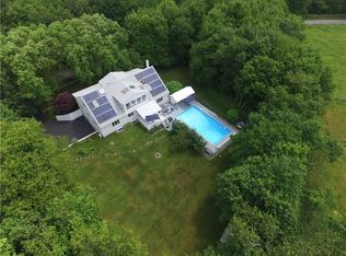 90 Meadow Tree Farm Rd, South Kingstown, RI 02879
