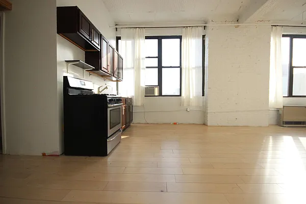 Rented by Nooklyn NYC LLC | media 21