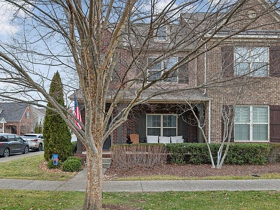 2nd image of 4001 Viola Ln