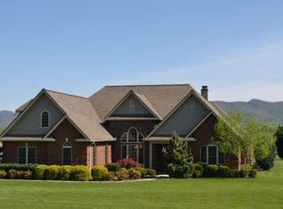 321 Highland Springs Dr, Walland, TN 37886